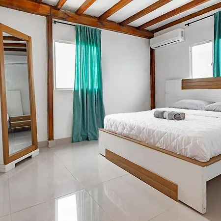 Сasa de vacaciones Adela House